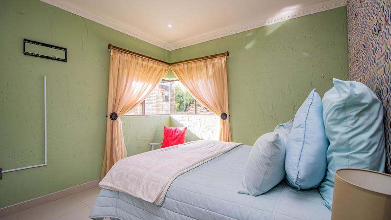 6 Bedroom Property for Sale in Dana Bay Western Cape